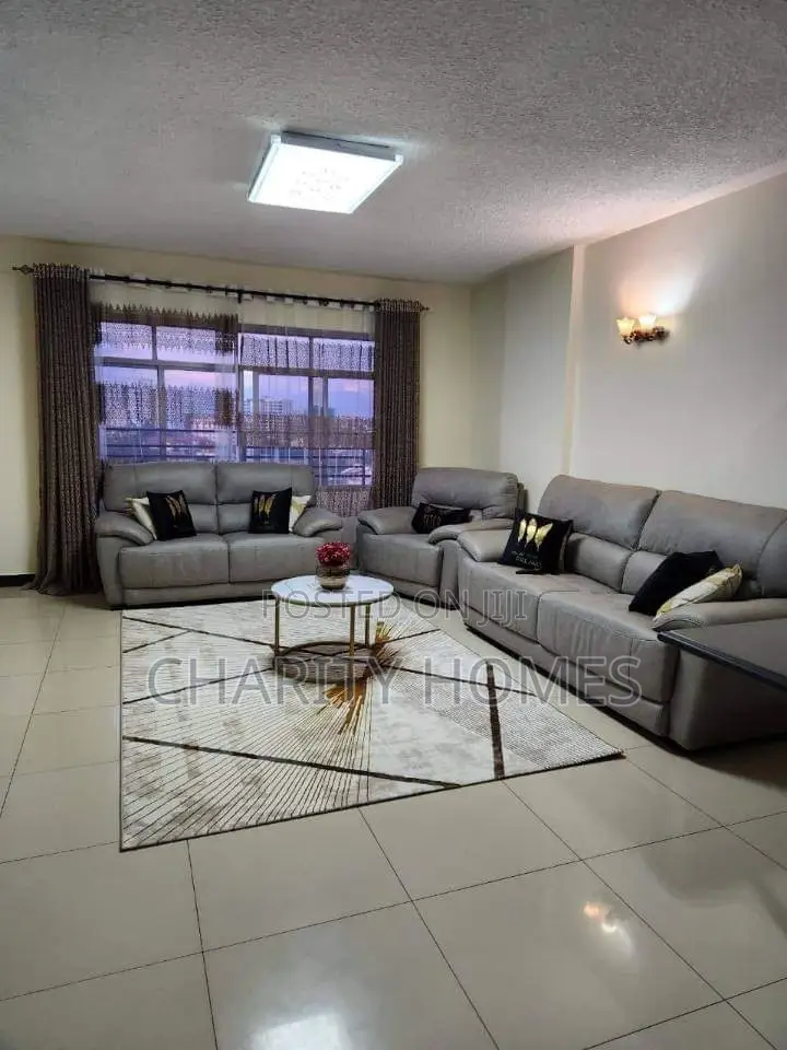 One-Bedroom South B Flat - Comfortable Living Space in South B