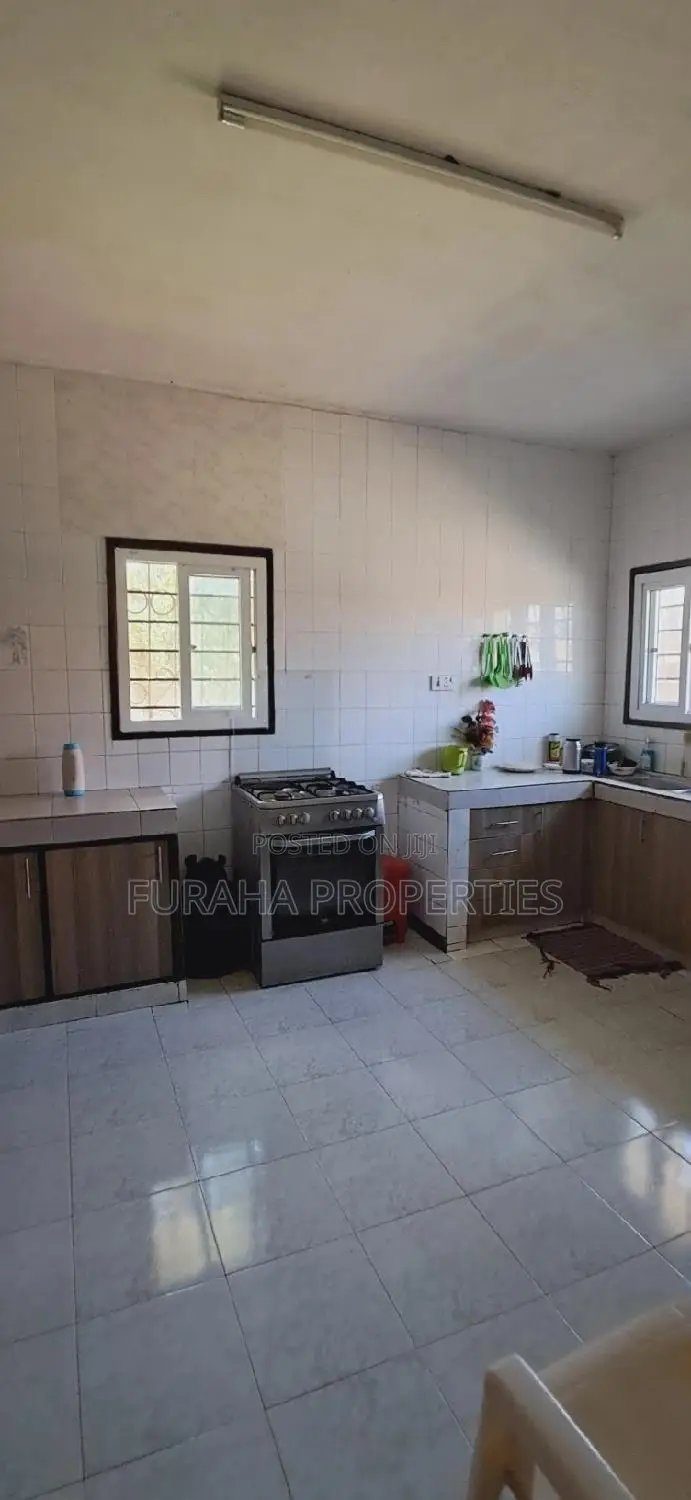 Maisonette - 4 Bedrooms in Nyali: On the Market in Nyali
