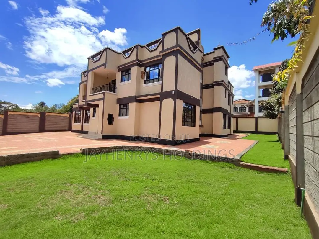 5-Bedroom Villa in Prestigious Membley Estate Available in Membley Estate