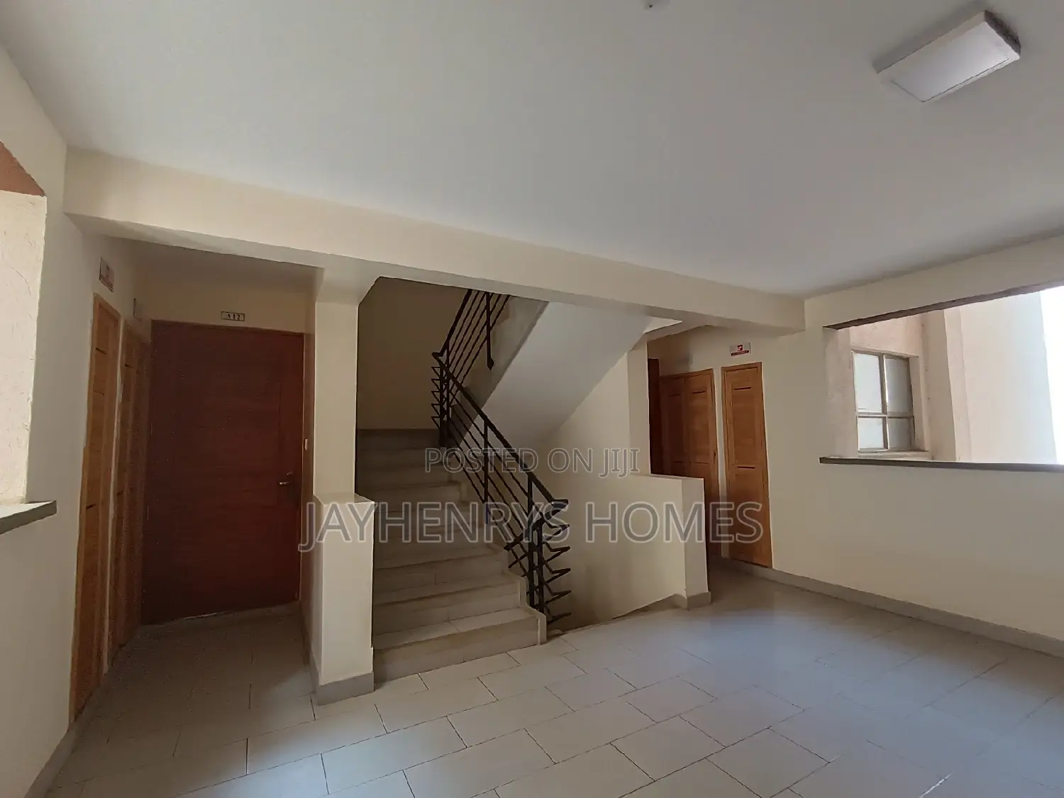 Thome's Modern 3-Bedroom Apartment - For Sale Now in Thome