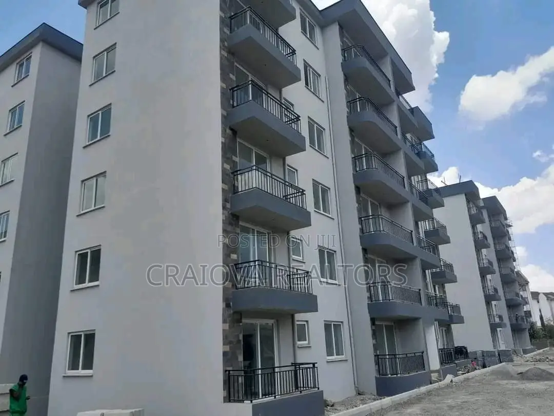 3-Bedroom Apartment in Exclusive Gateway Mall Area - For Sale in Gateway Mall Area