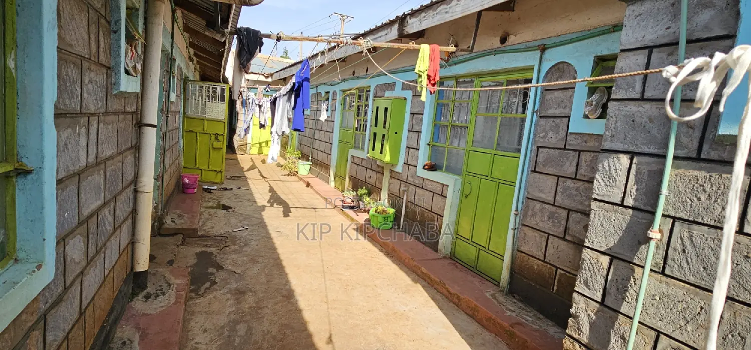 Kimumu's Grand 12-Bedroom Duplex for Sale - Don't Miss Out in Kimumu