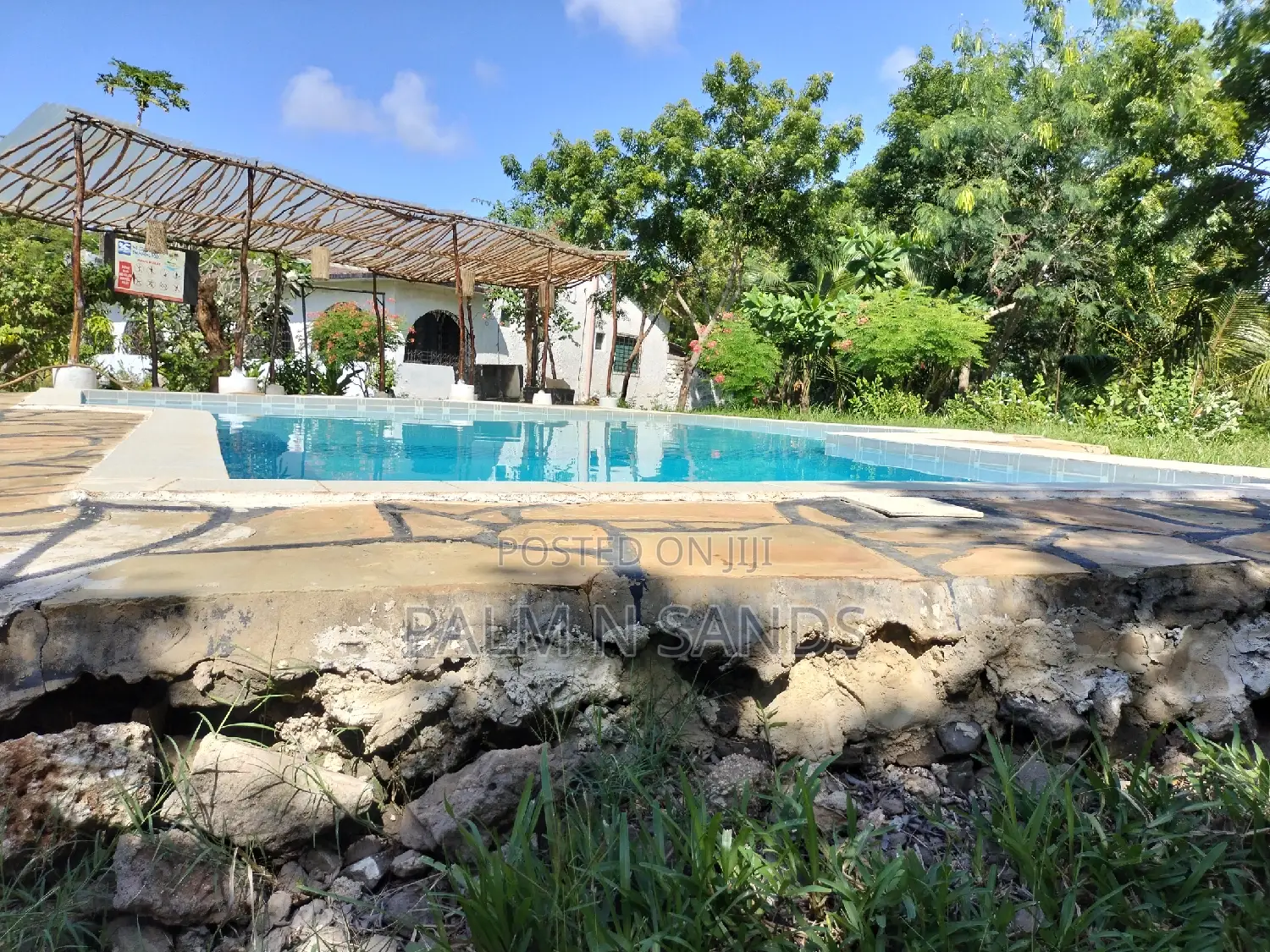 Luxury Living: 4-Bedroom Bungalow in Coveted Second Row Tiwi - Up for Sale! in Tiwi