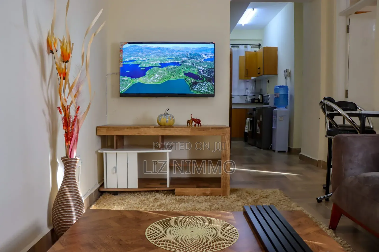 Stylish One-Bedroom Apartment: Contemporary & Cozy in Biashara