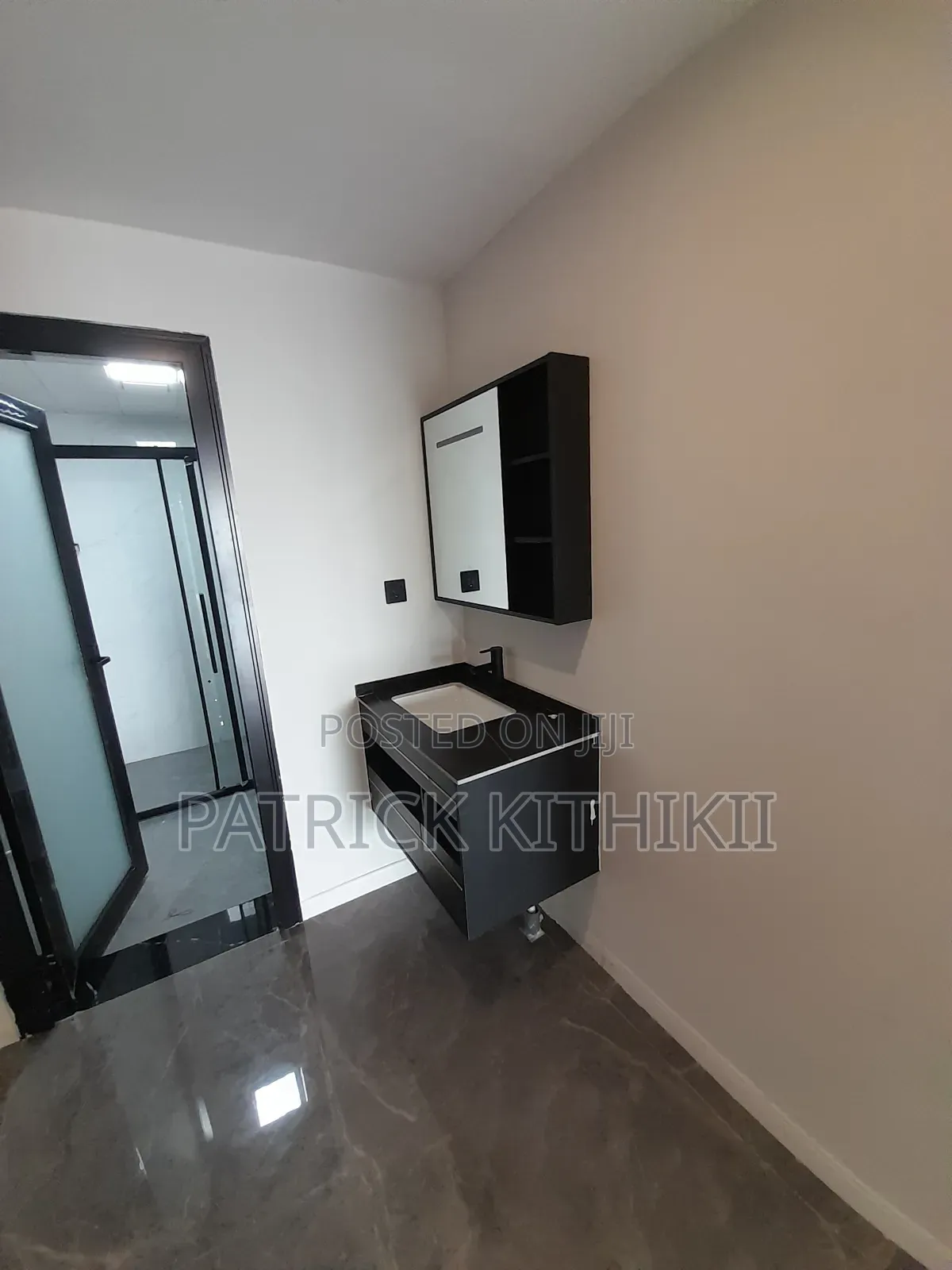 Hotel 67, Apple Tree: Contemporary 3-Bedroom Apartment for Lease in Hotel 67 Area