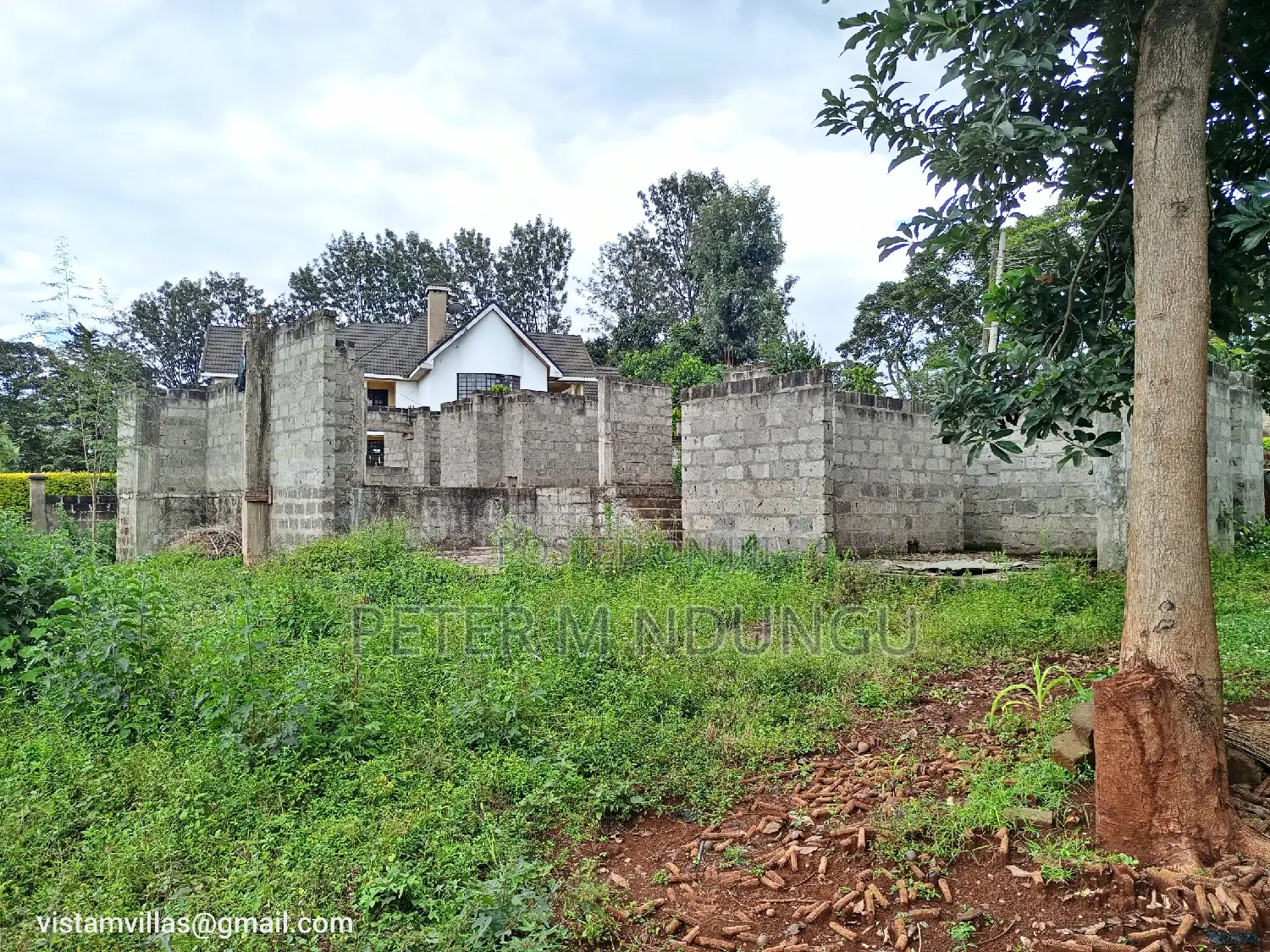 Prime Runda Plot for Sale: 1/2 Acre, Title Deed Available in Kiambu / Kiambu 