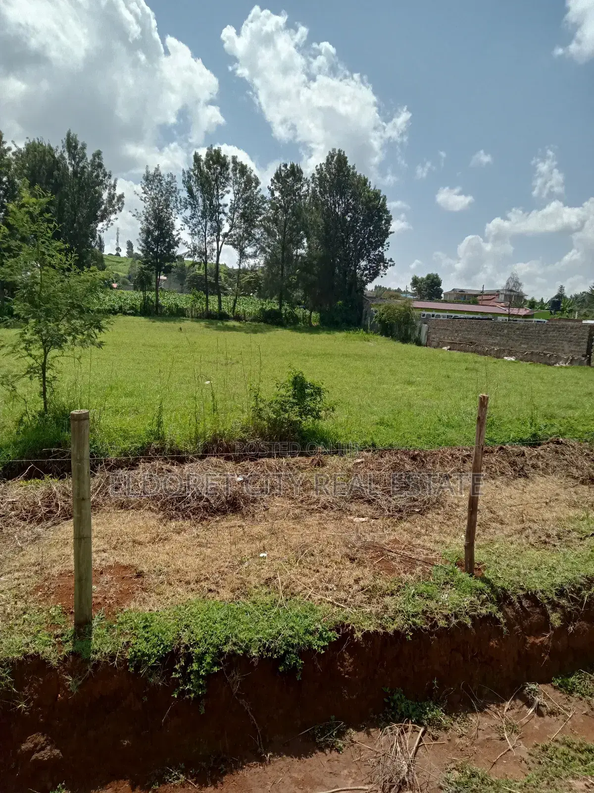 3/4 Plot Kapsoya Boarder Farm in Kapsuswa