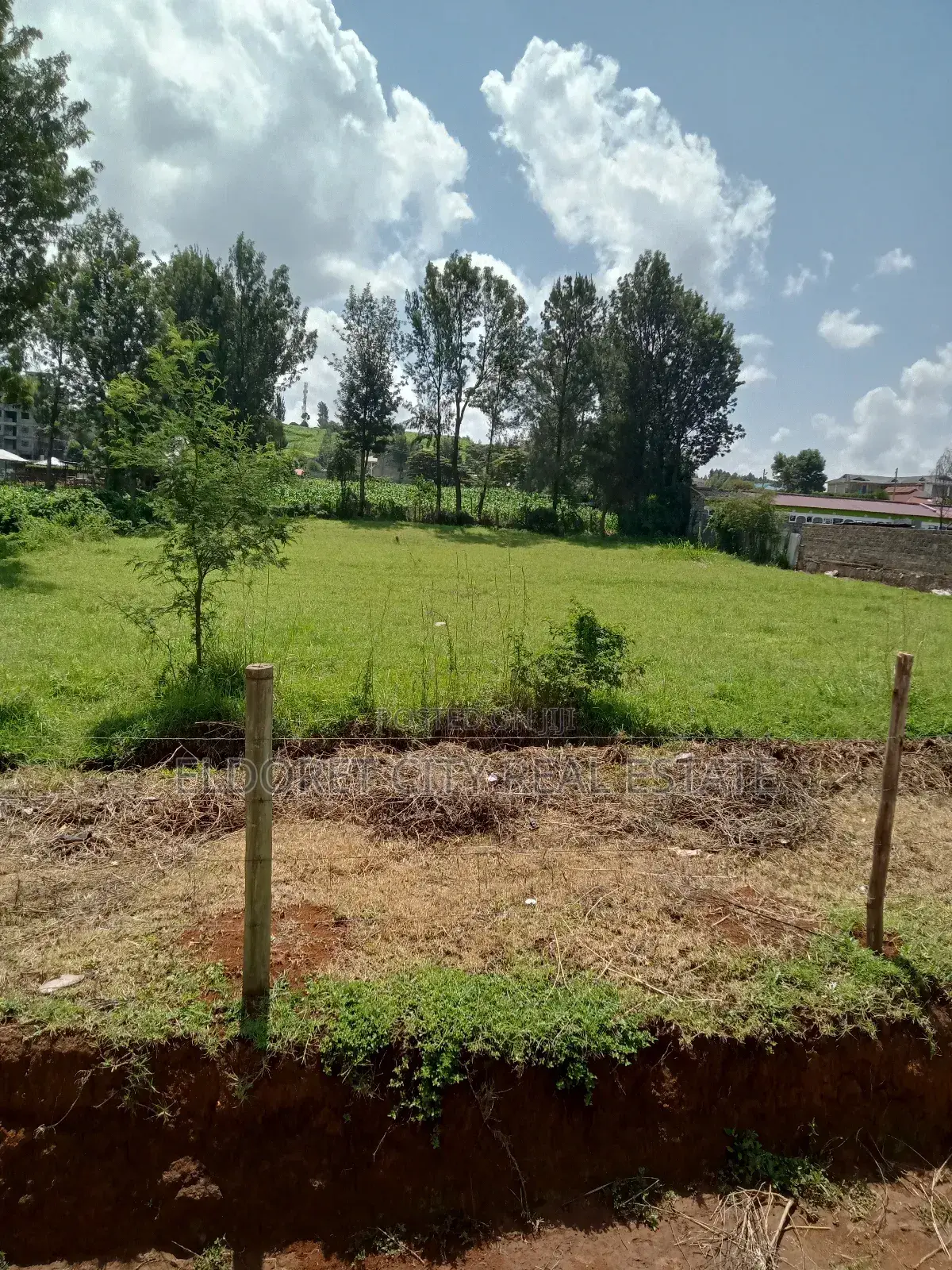 3/4 Plot Kapsoya Boarder Farm in Kapsuswa