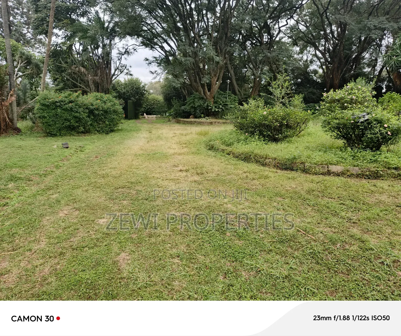 Spacious 4.9 Acre Land Available in Kilimani - Prime Investment Opportunity in Woodley/Kenyatta Golf Course
