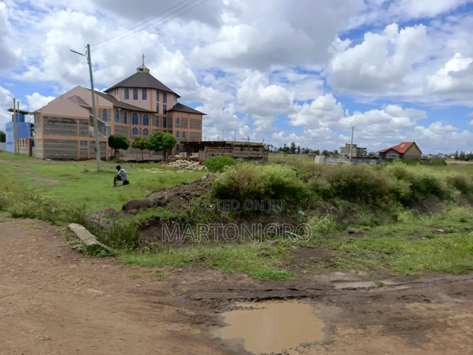 Landless plot for sale in Thika - 100*100 dimensions in Makongeni / Thika