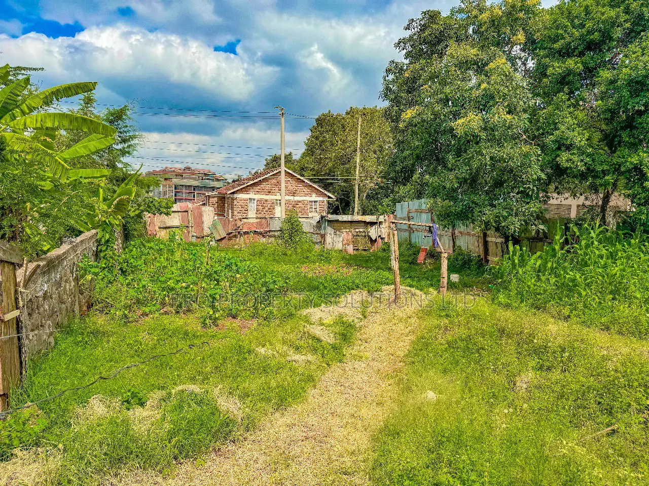 Commercial Plot for Sale: Prime Location in Kinoo with Tarmac Access in Kikuyu