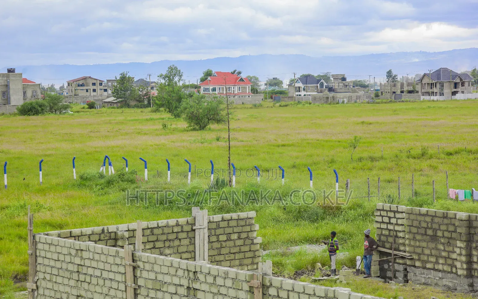Residential Plots in Katani, 50 by 100 Ww^ in Katani