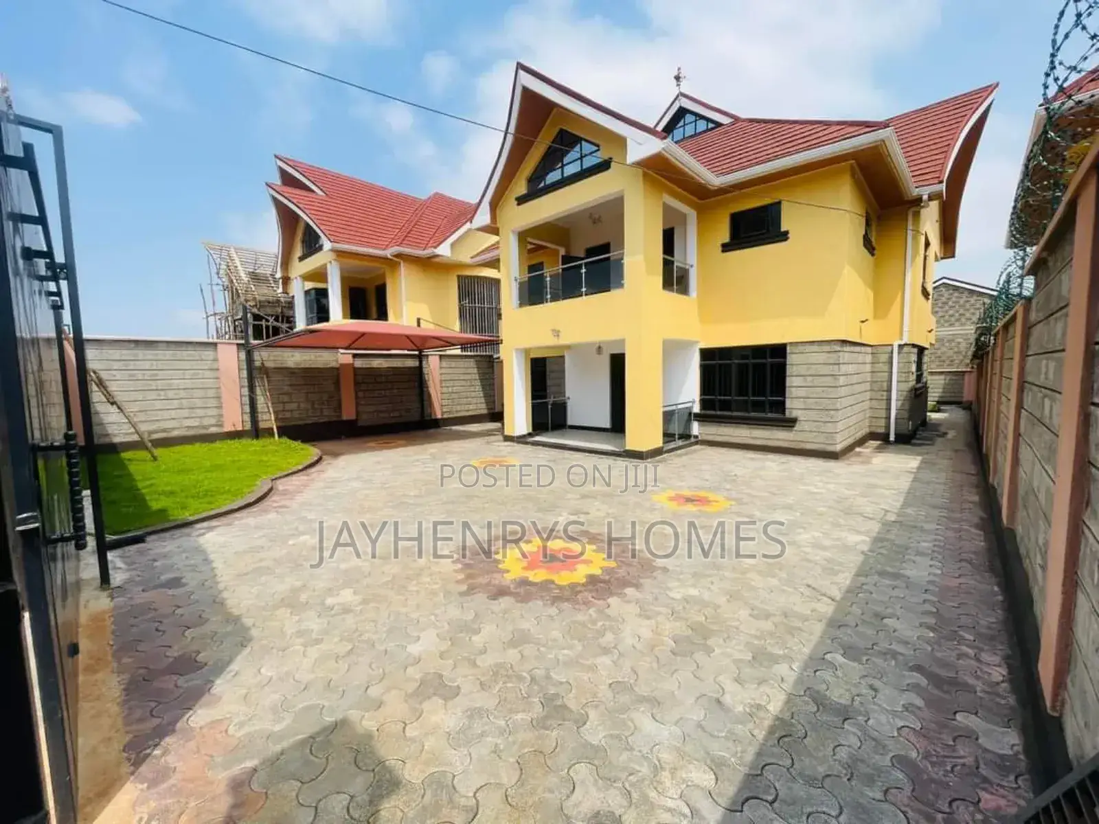 Luxury 4-bedroom Residence in Mugutha, Ruiru - Now for Sale in Ruiru