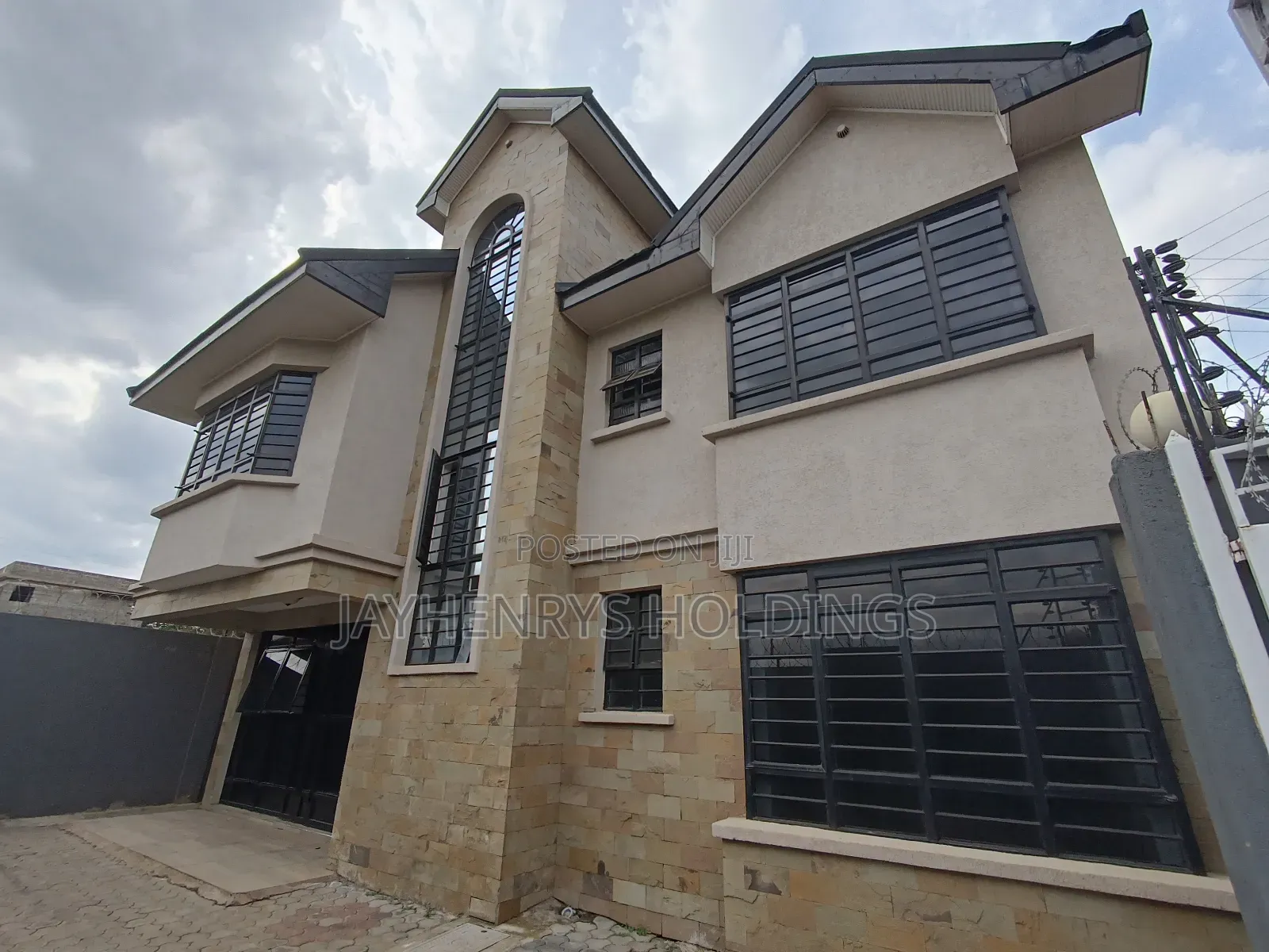 Versatile 5-bedroom Maisonette in Varsityville, Kamakis - Ready for Rent! in Kamakis