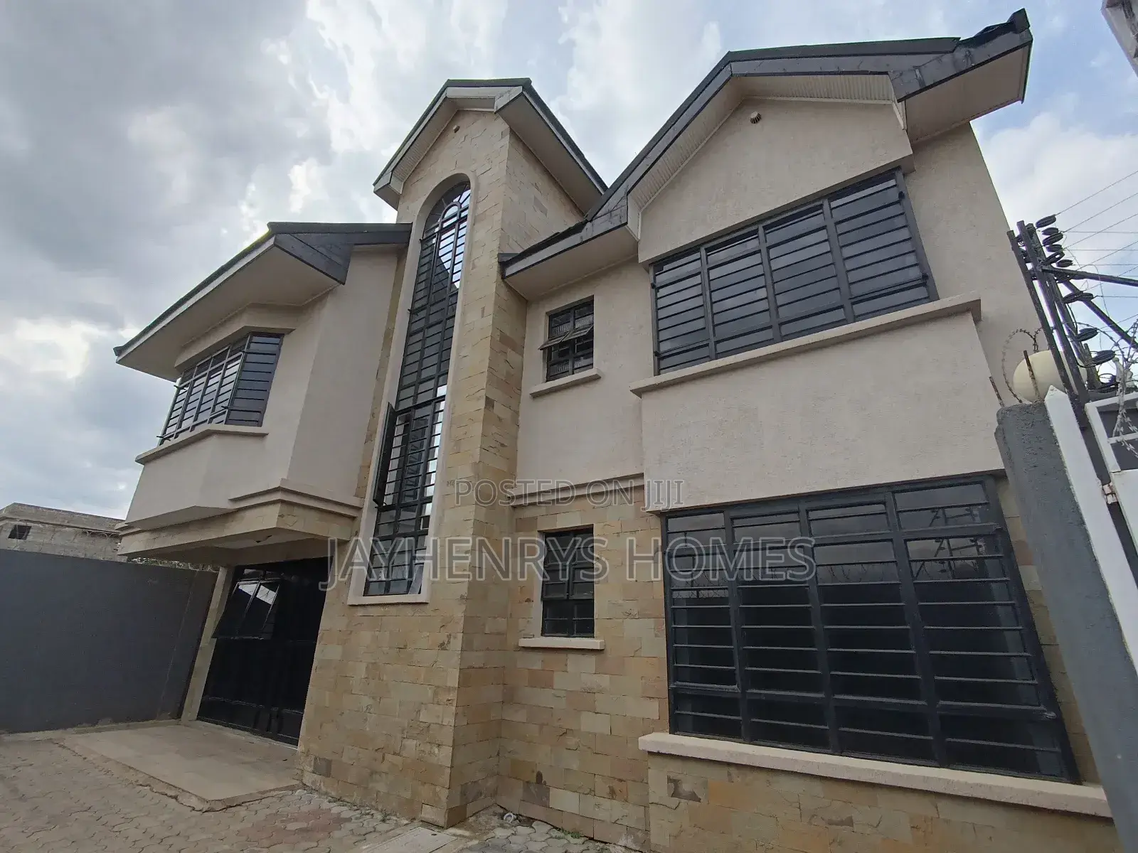 Versatile 5-bedroom Maisonette in Varsityville, Kamakis - Ready for Rent! in Kamakis