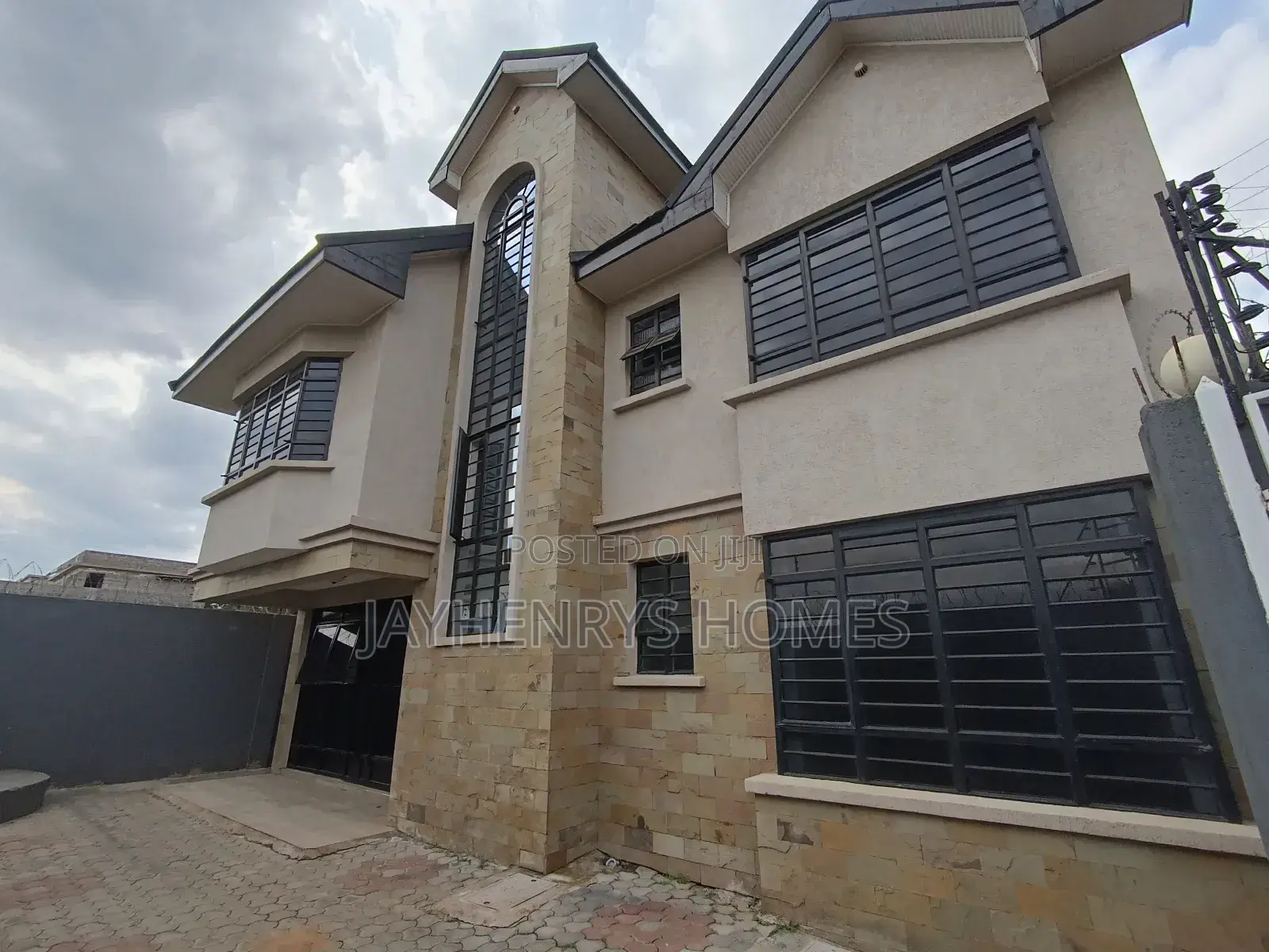 Versatile 5-bedroom Maisonette in Varsityville, Kamakis - Ready for Rent! in Kamakis