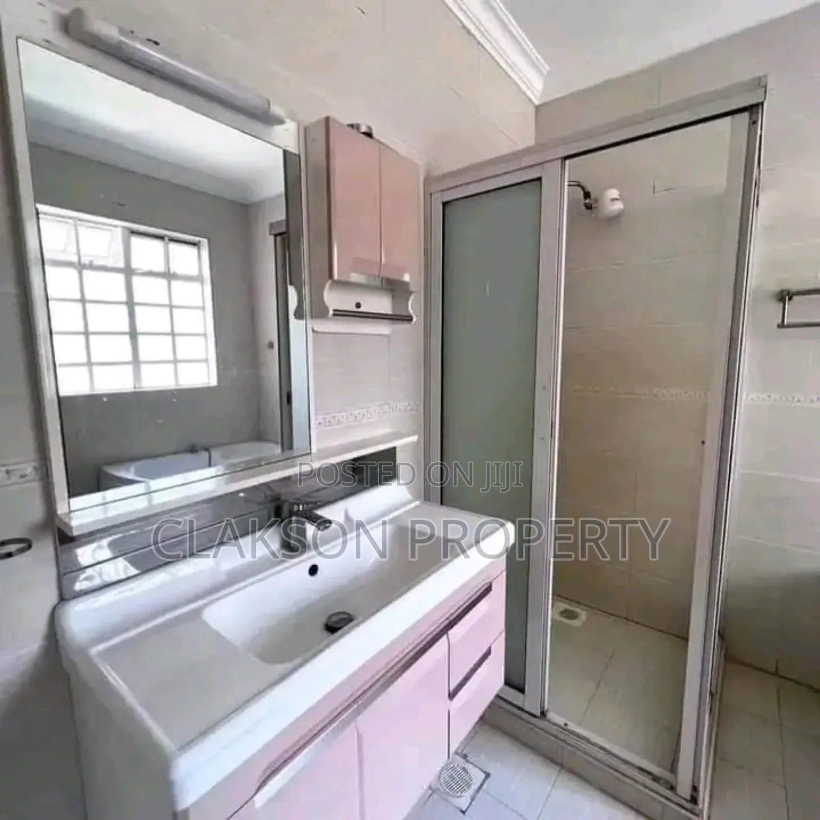 3-Bedroom Property in Lavington for Sale - Don't Miss Out! in Lavington