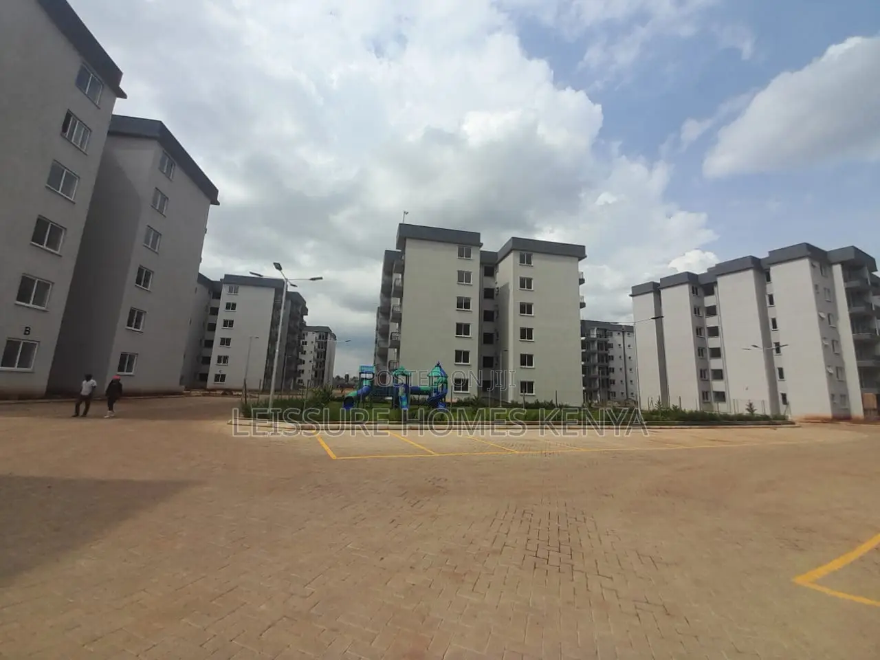 Gateway Mall Area 2-Bedroom Apartment - Now Available for Lease in Gateway Mall Area