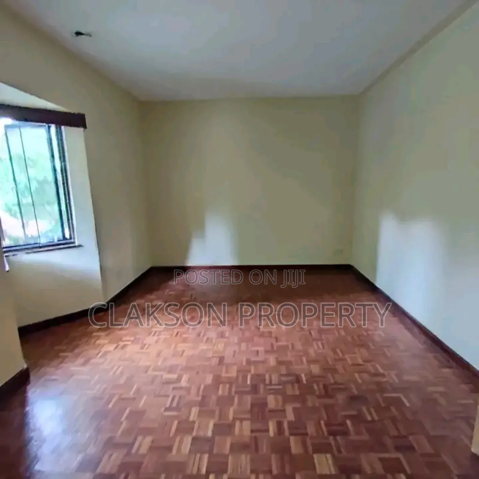 Luxury 4-Bedroom Apartment in Desirable Riverside Location in Riverside Drive