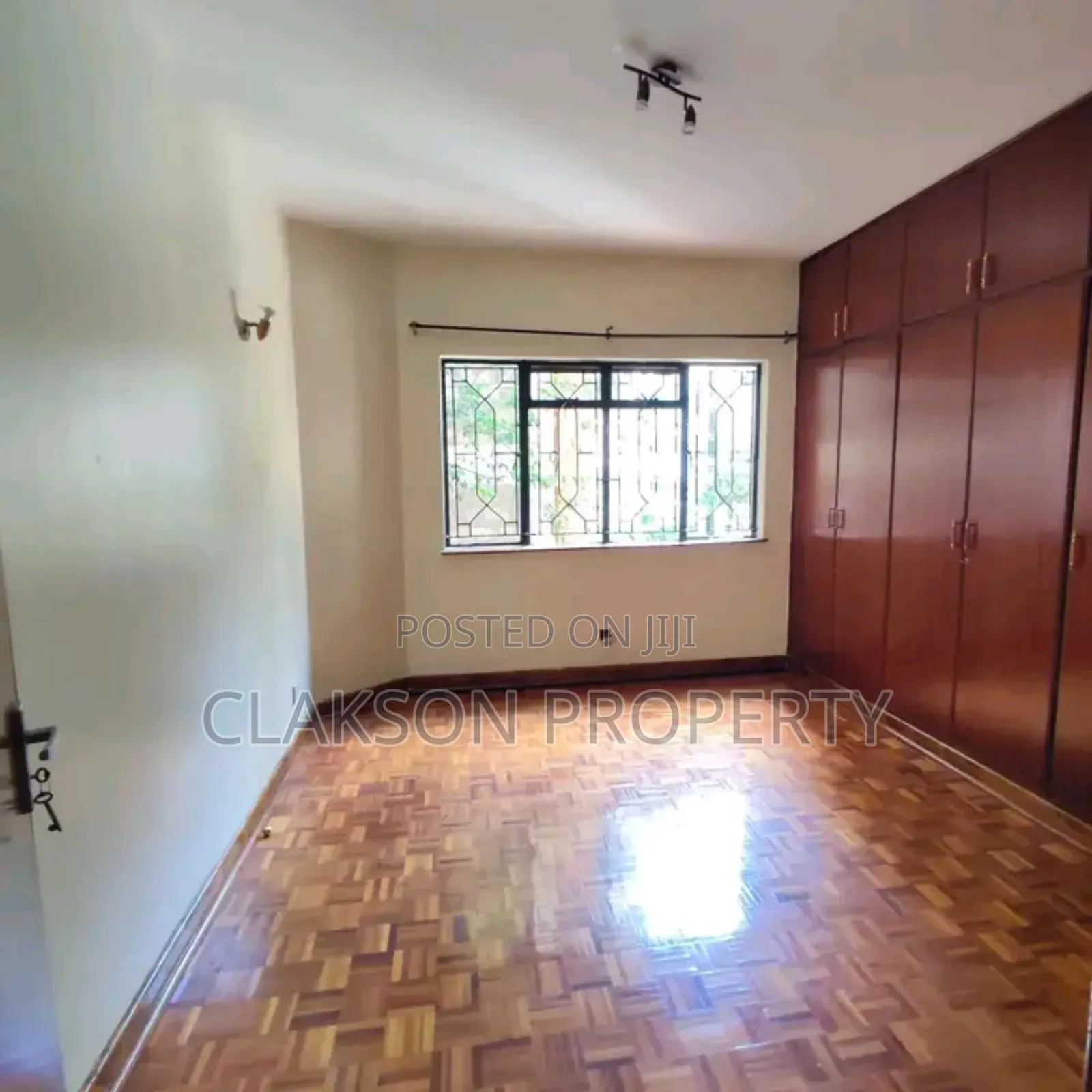 Modern 2-Bedroom Apartment in Riverside - For Sale in Riverside Drive