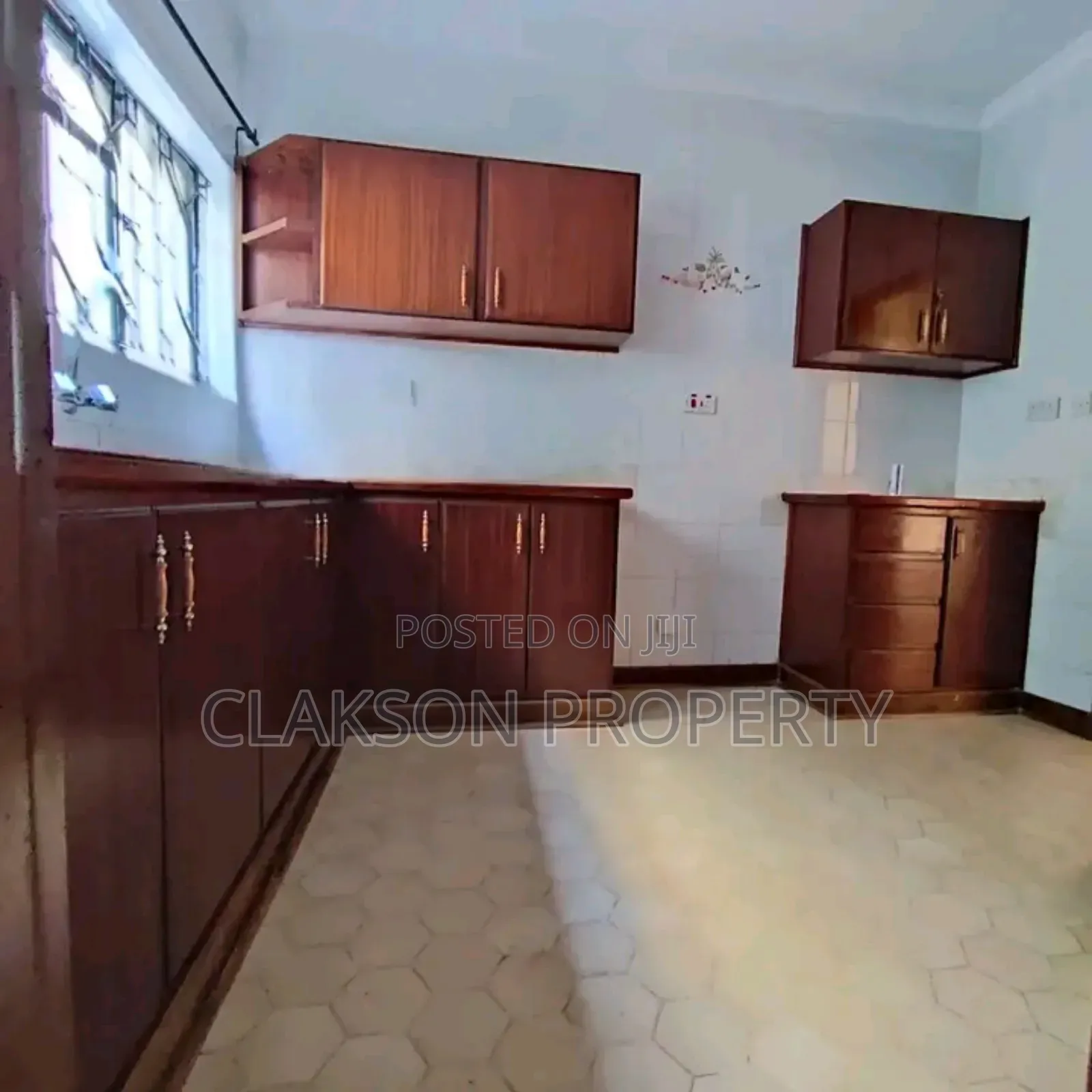 Modern 2-Bedroom Apartment in Riverside - For Sale in Riverside Drive