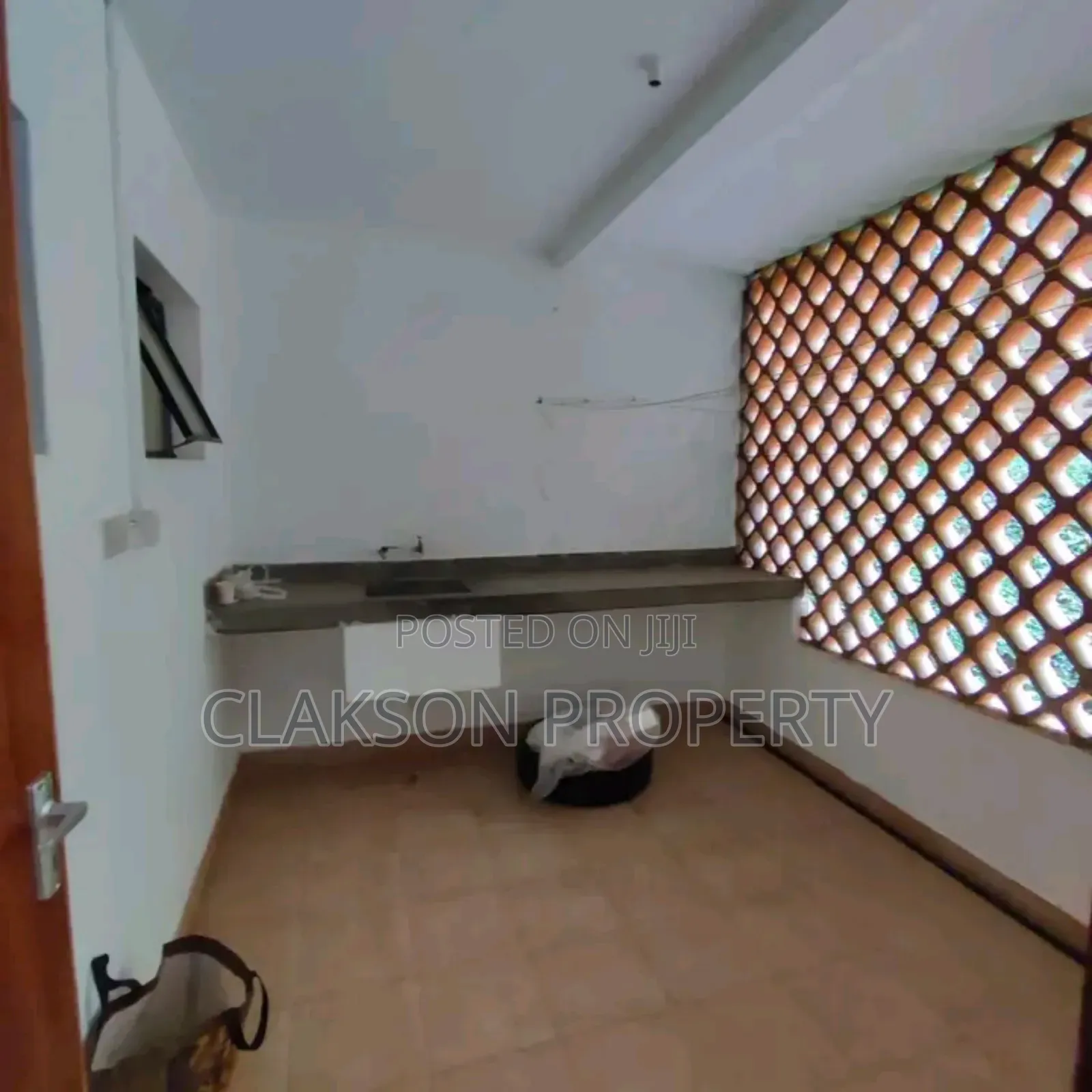 Modern 2-Bedroom Apartment in Riverside - For Sale in Riverside Drive