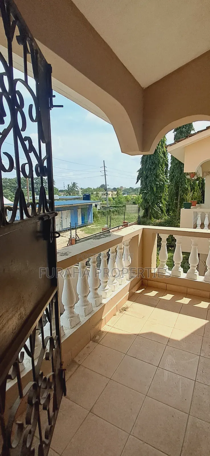 3-Bedroom Maisonette in Popular Bombolulu Area - For Sale in Bombolulu