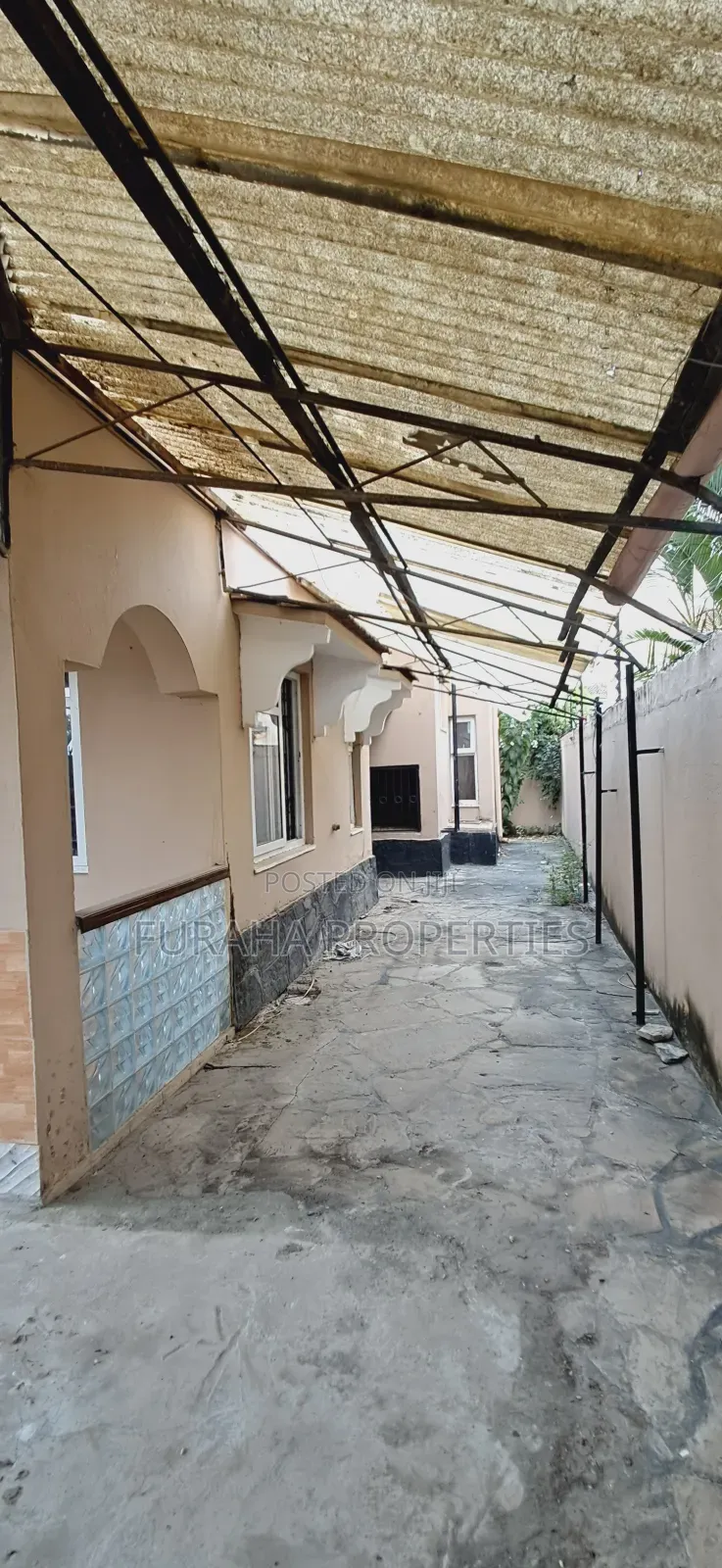 3-Bedroom Maisonette in Popular Bombolulu Area - For Sale in Bombolulu