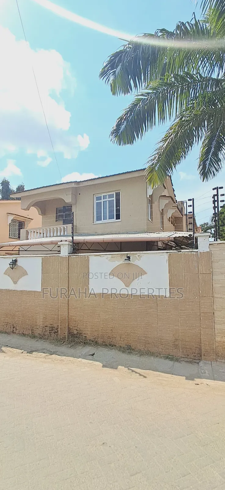 3-Bedroom Maisonette in Popular Bombolulu Area - For Sale in Bombolulu