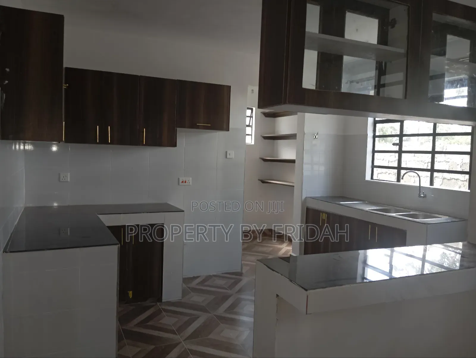 Kitengela 3-Bedroom Bungalow: Ready for New Owners in Kitengela