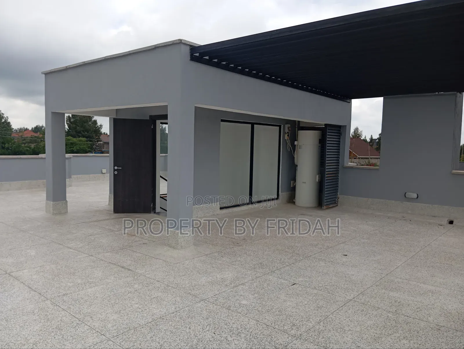 Kitengela 4-Bedroom Mansion - Ready for New Owners in Kitengela