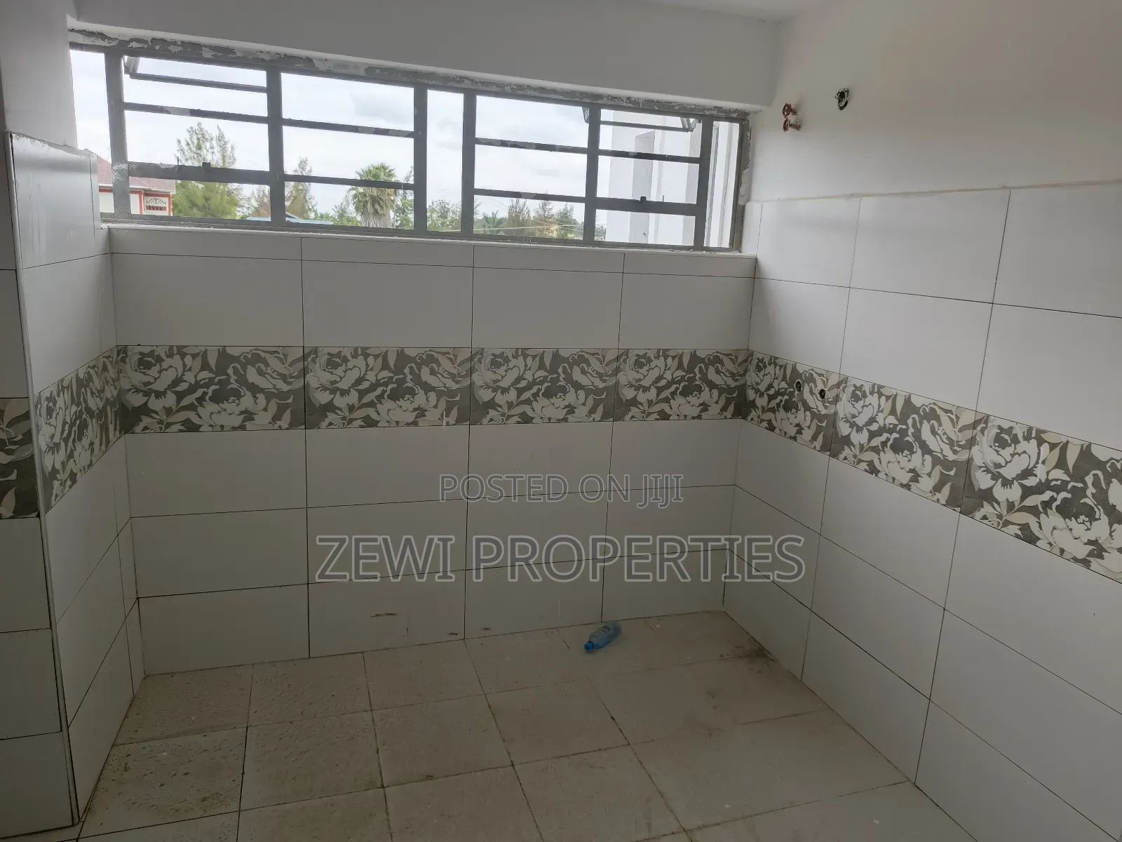 Mansion with 5 Bedrooms in Kitengela - Ready for New Owner in Kitengela