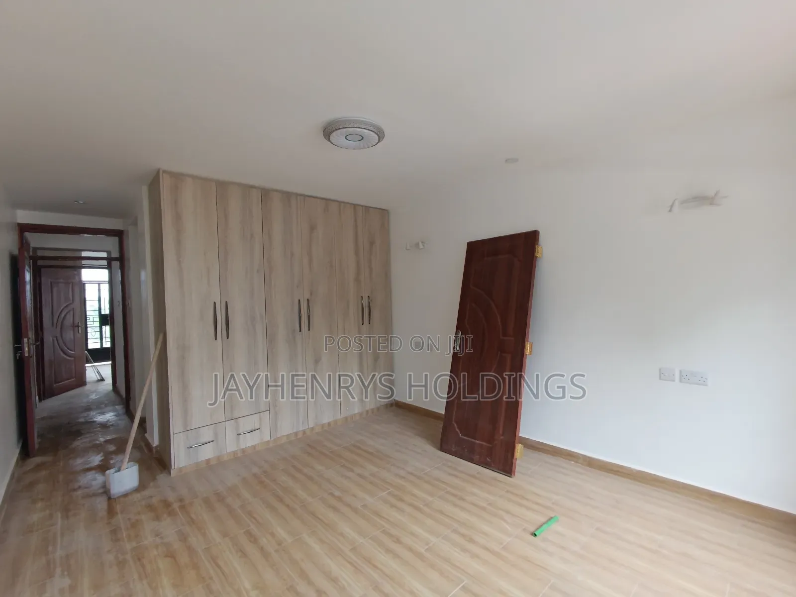 Ruiru's Premier 5-Bedroom Home Awaits Your Offer - Don't Miss Out! in Ruiru