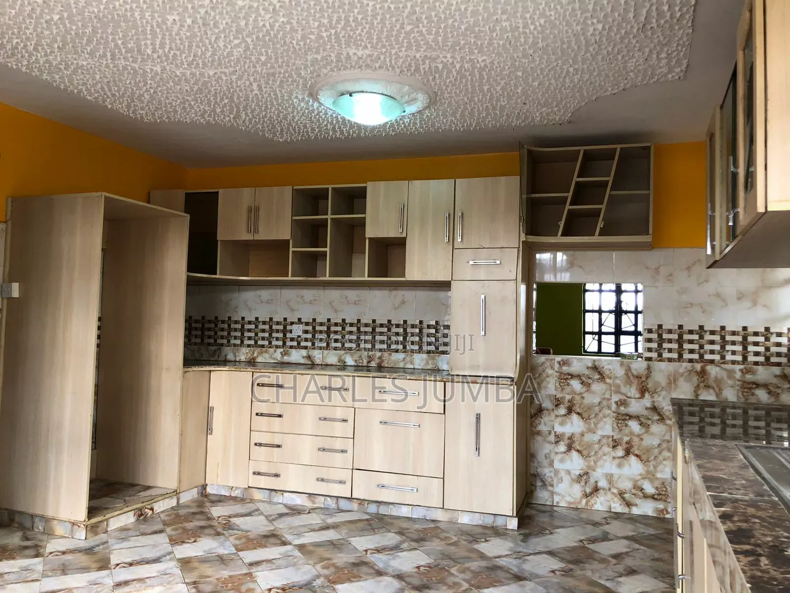 Milimani, Kitengela: 5-Bedroom Maisonette Available for Purchase in Kitengela