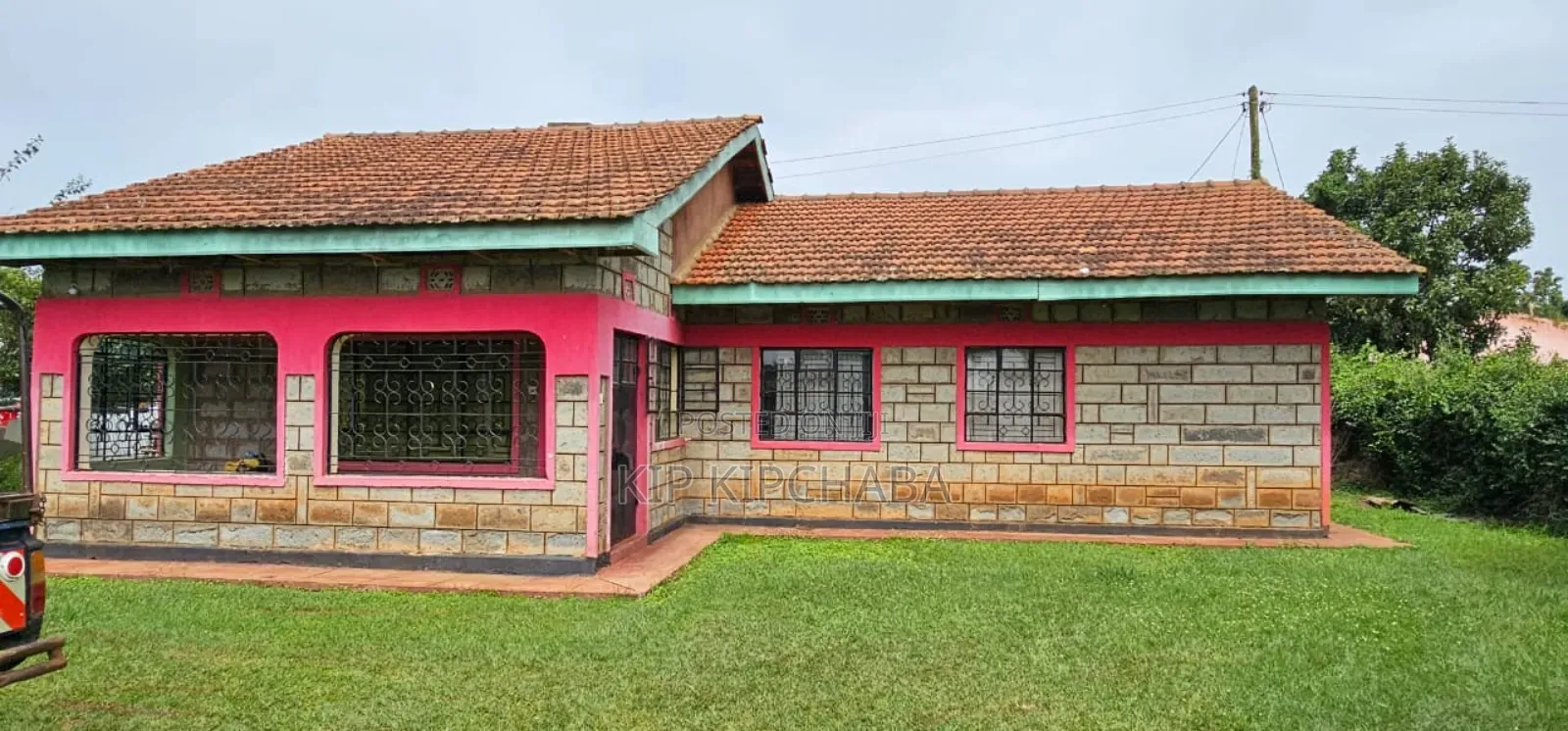 12bdrm House in Kimumu for sale in Kimumu