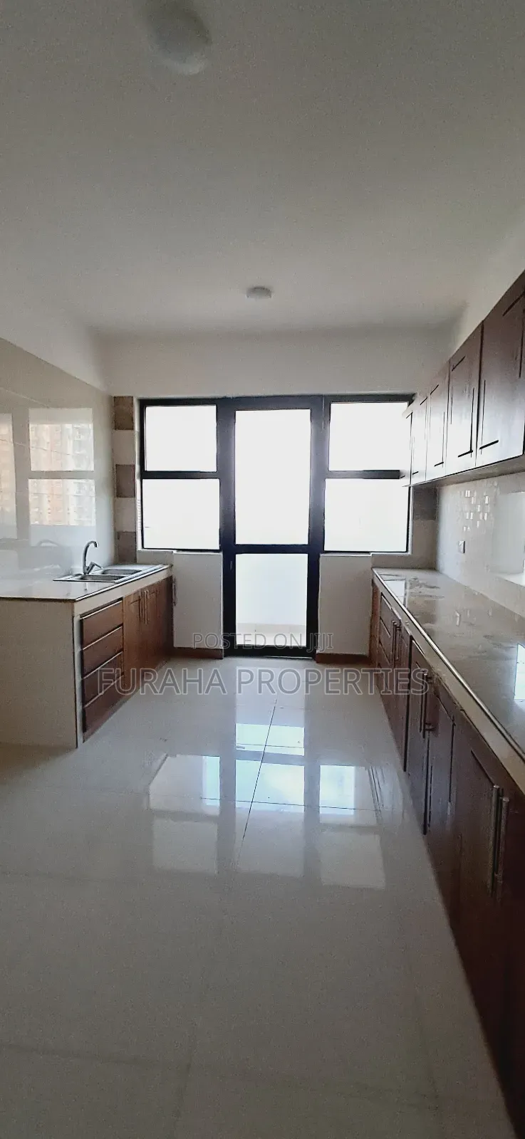 3bdrm Apartment in Mkomani for rent in Nyali Mkomani