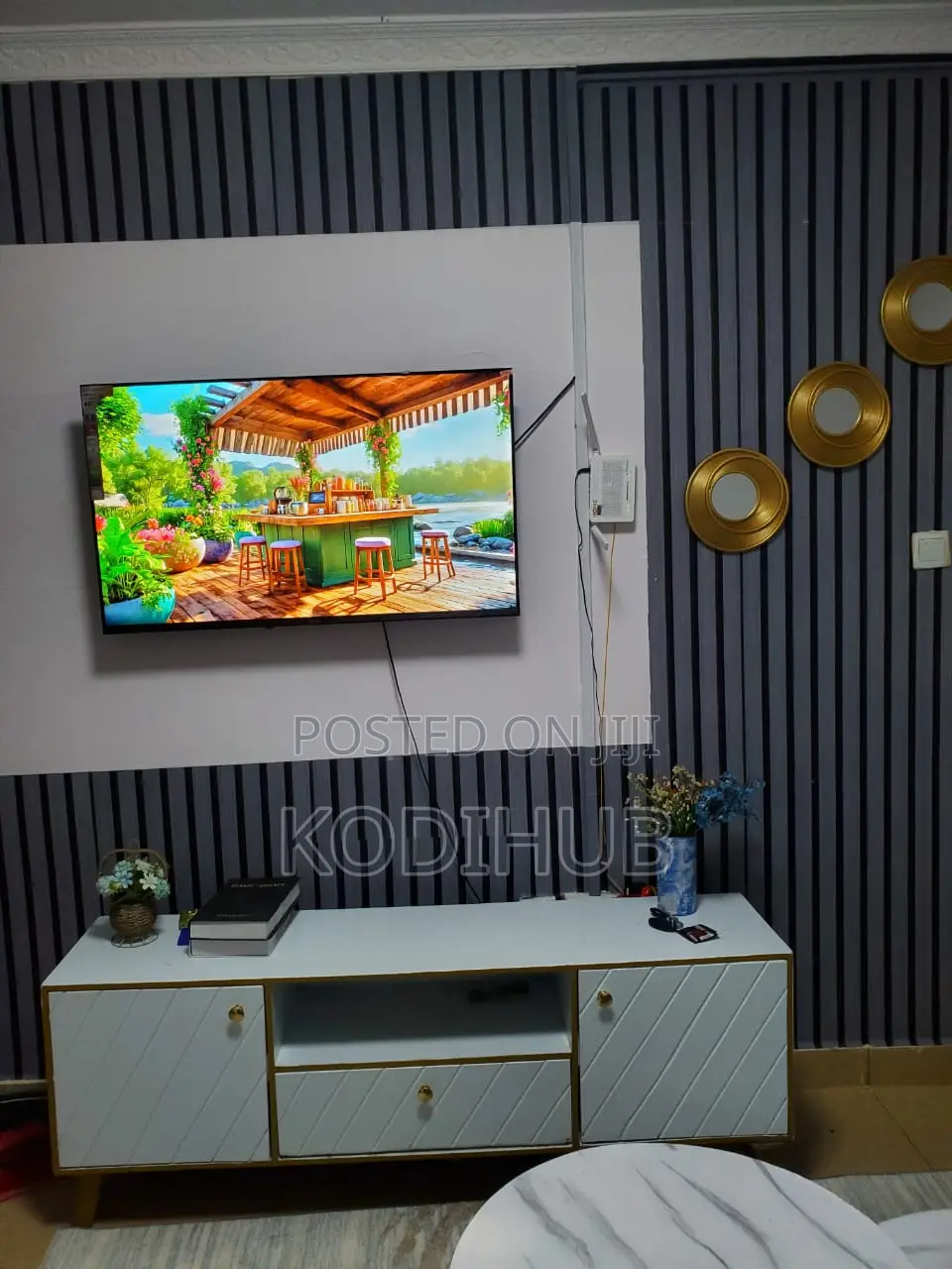 High Quality 1 Bedroom Airbnb | Fully Furnished in Roysambu