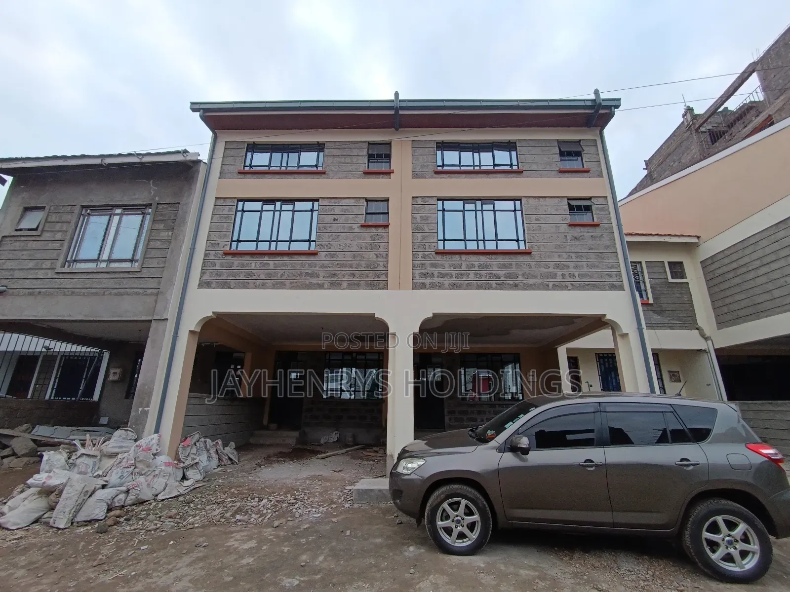 5bdrm House in Kamakis for sale in Kamakis