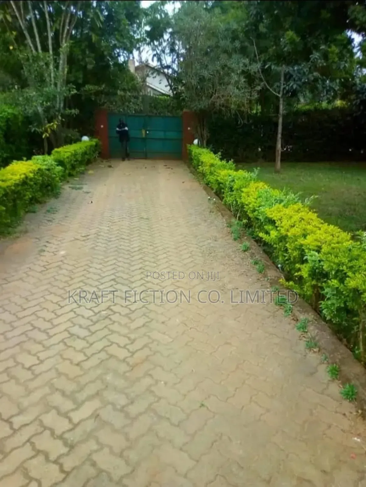 5bdrm Maisonette in Thome for sale in Thome