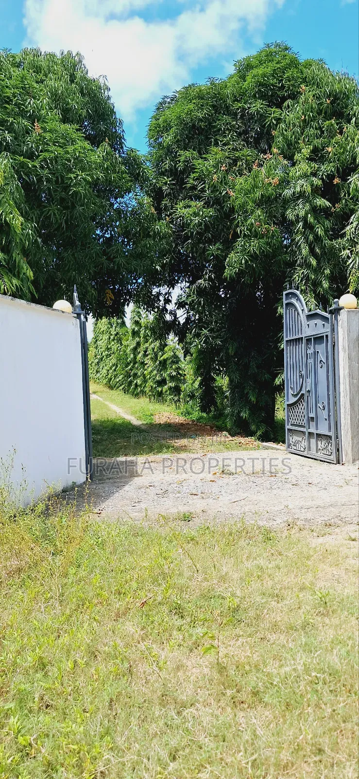 For Sale Quater Acre Plot Mtwapa. in Mtwapa