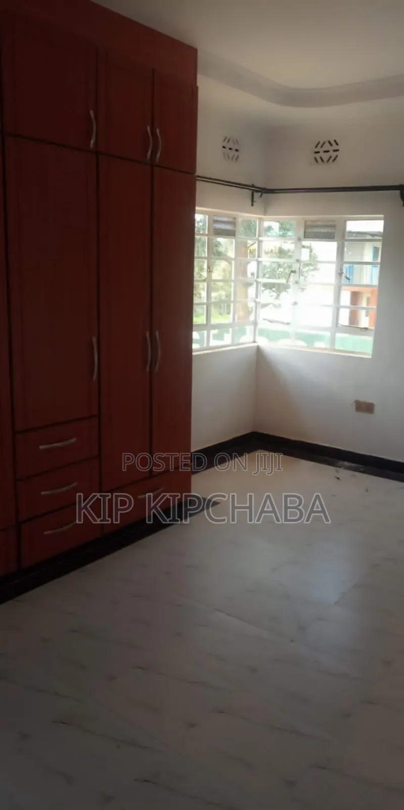 6bdrm Maisonette in Elgonview for sale in Elgon View