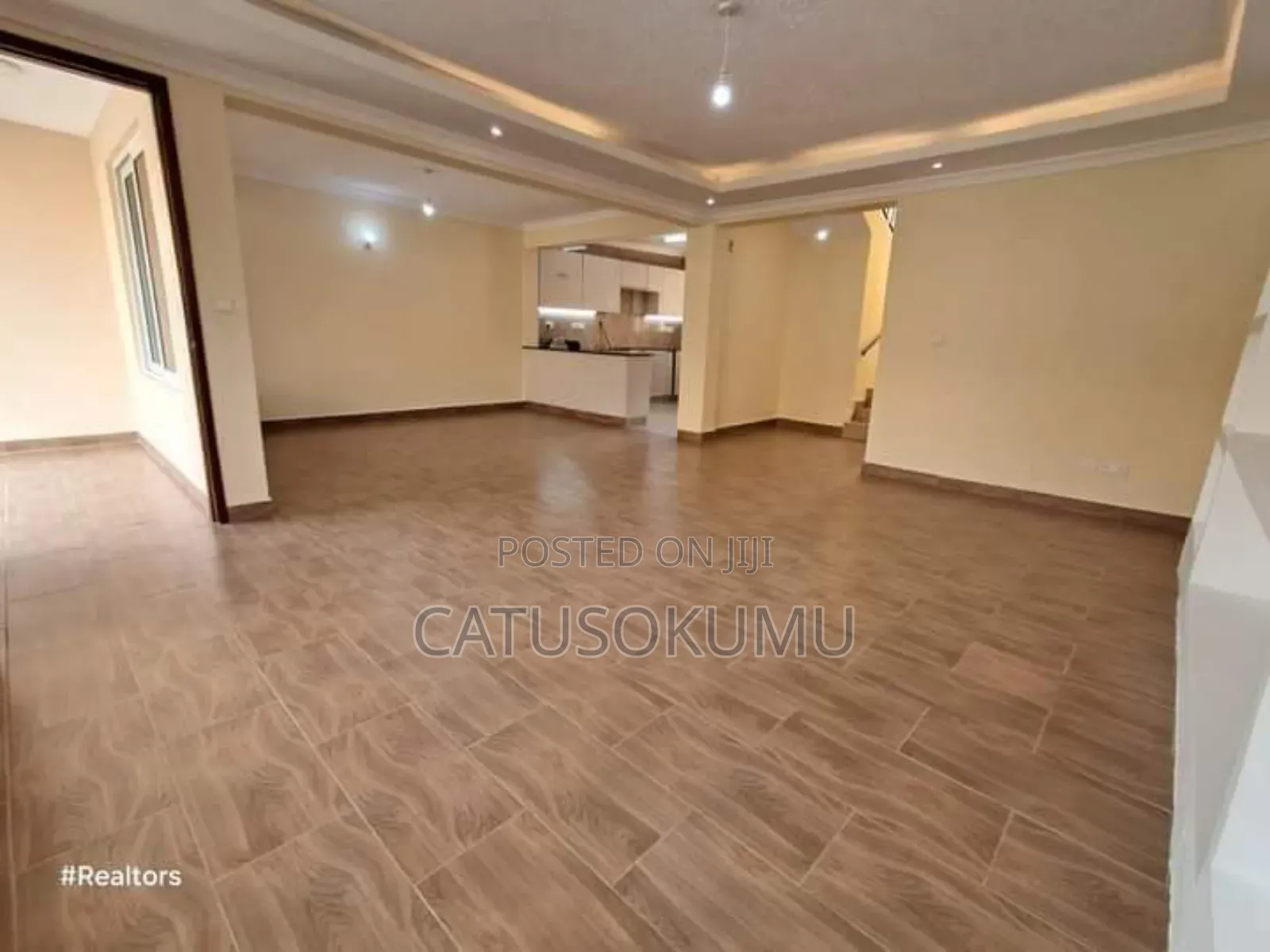 4bdrm Maisonette in Gateway Mall Area for rent in Gateway Mall Area