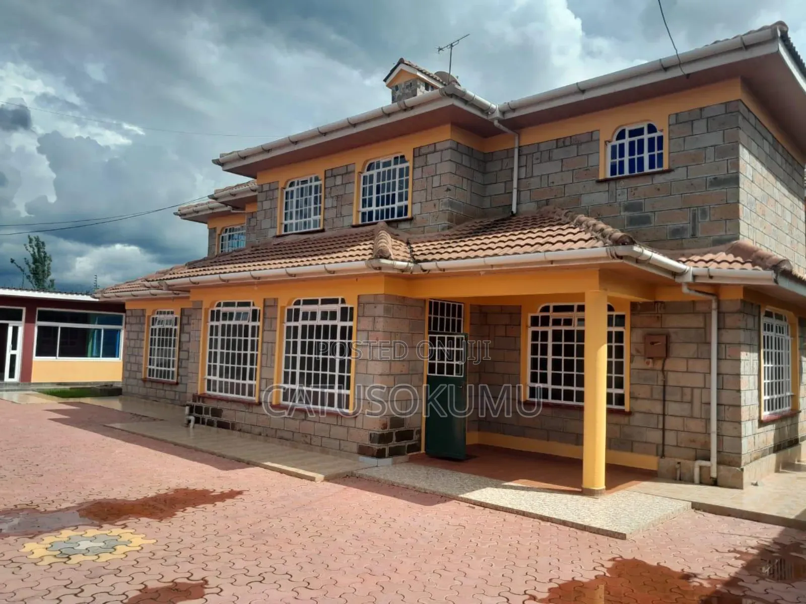 7bdrm Maisonette in Gateway Mall Area for rent in Gateway Mall Area