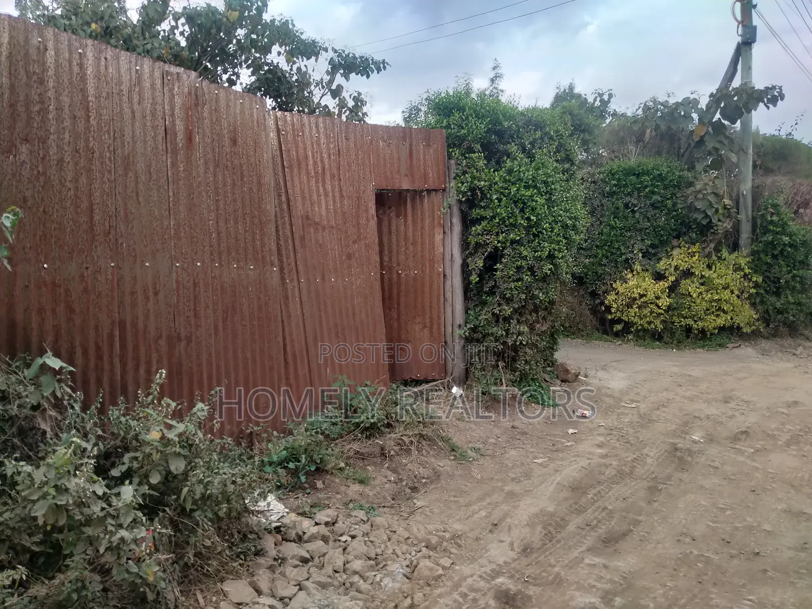 Commercial Quarter Acre in Ongata Rongai Nkoroi Near Tarmac in Nkoroi