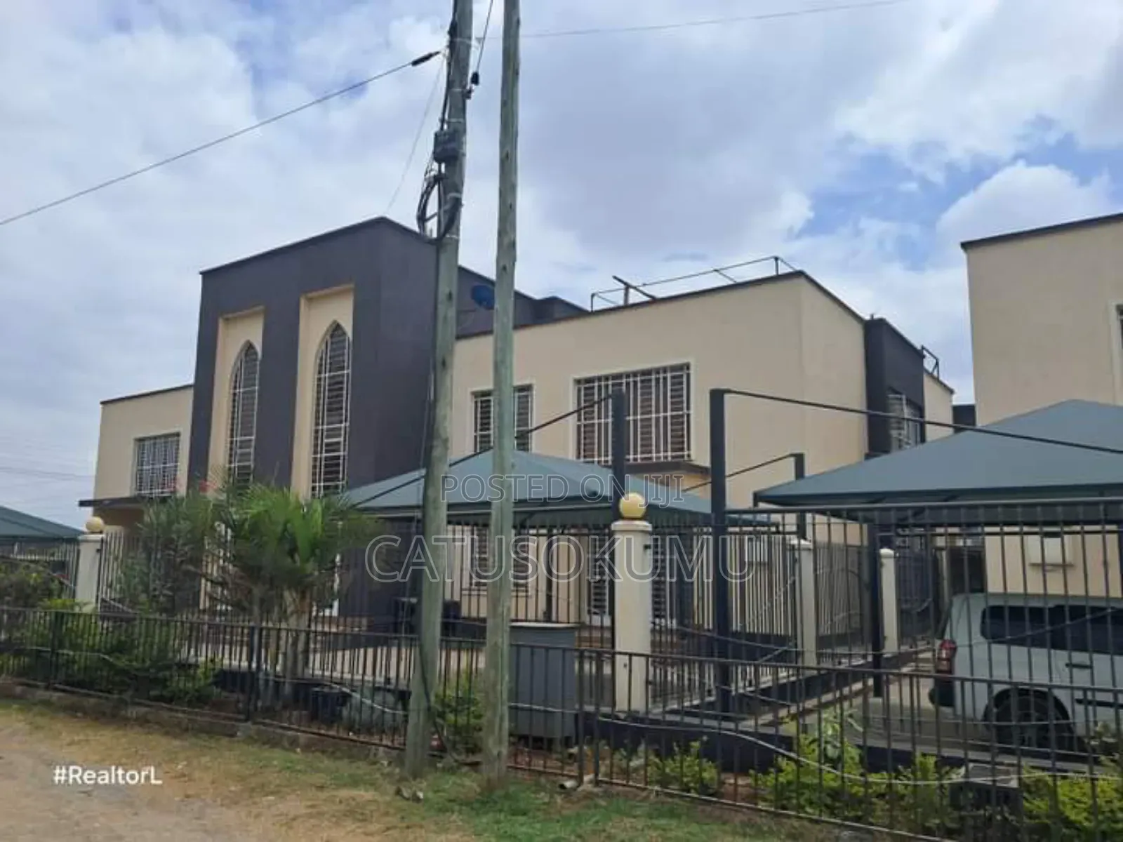3bdrm Duplex in Viraj Area for rent in Viraj Area