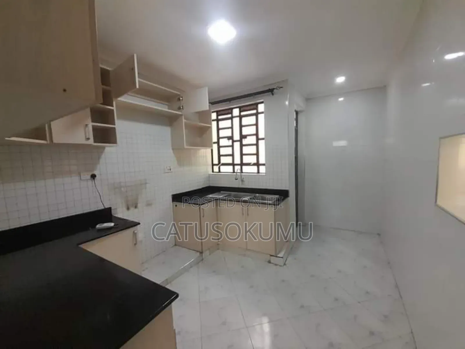 4bdrm Maisonette in Gateway Mall Area for rent in Gateway Mall Area