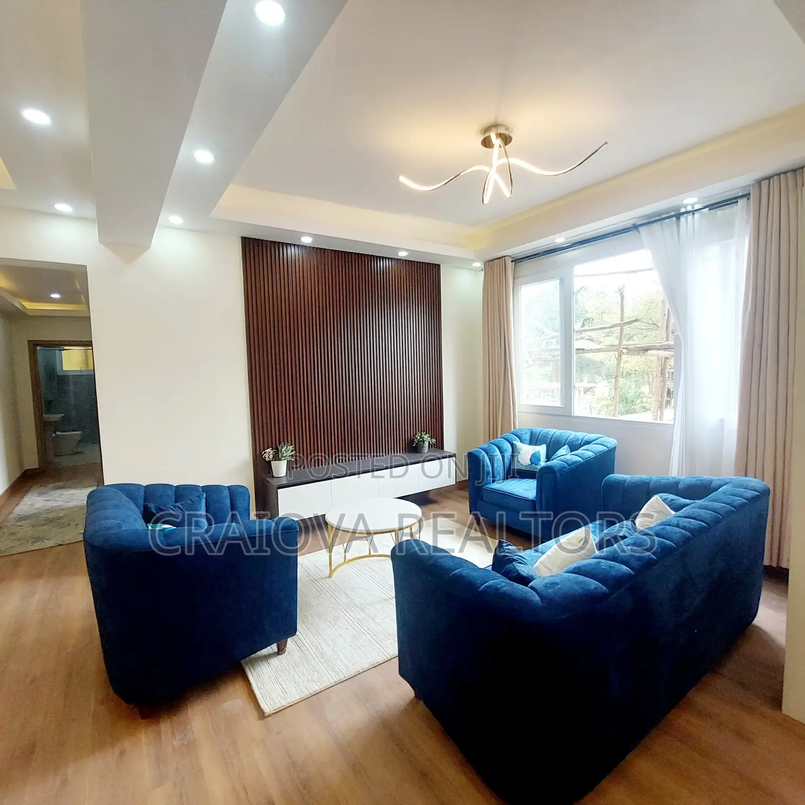 2bdrm Apartment in Lavington for sale in Lavington