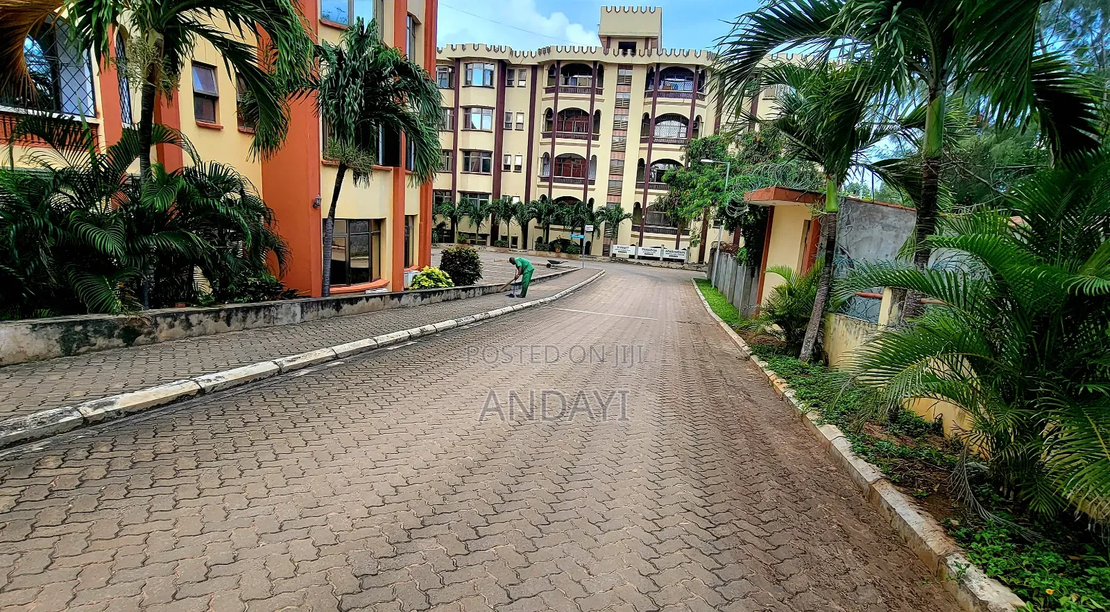 Furnished 3bdrm Apartment in Sunrise Apartments, Shanzu for sale in Shanzu