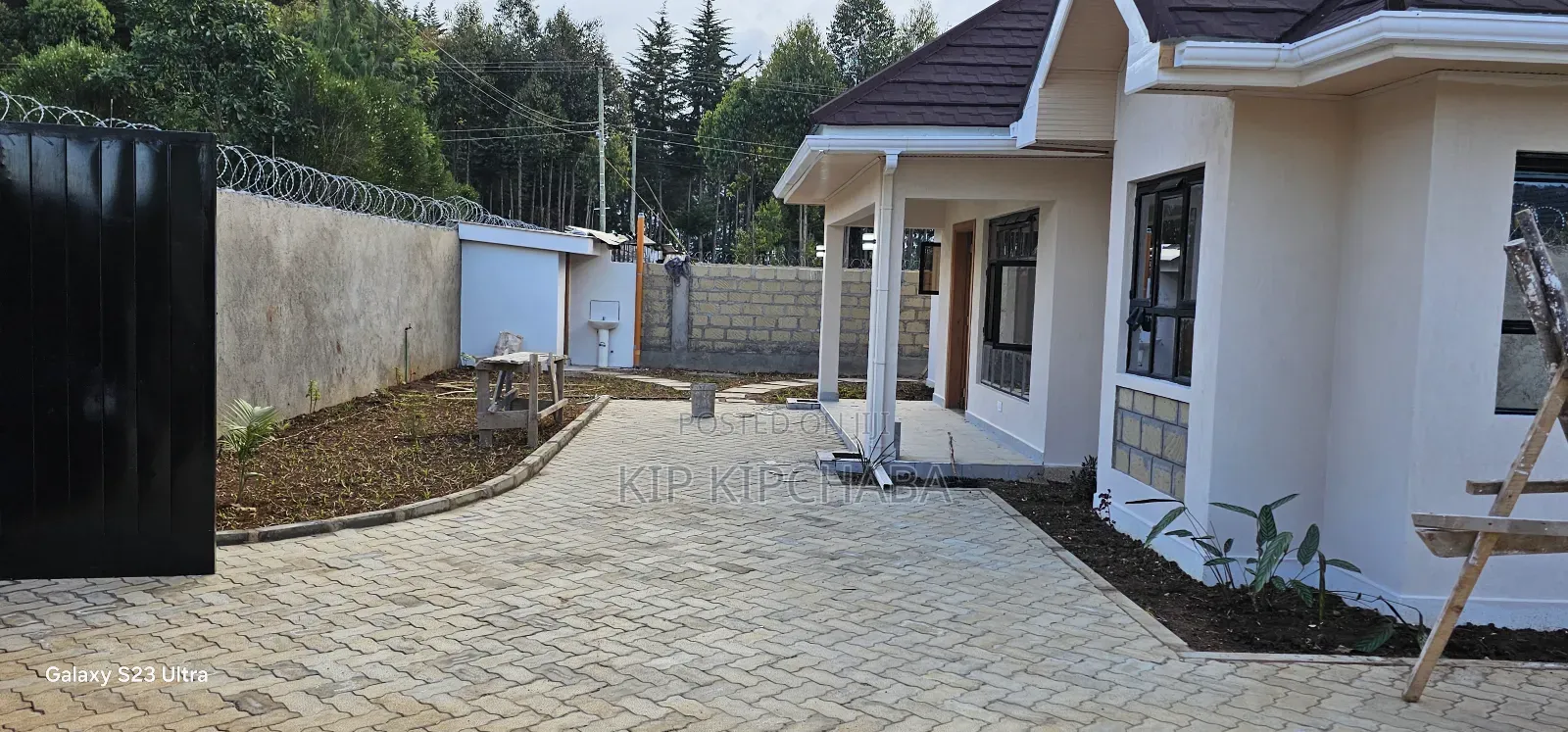 3bdrm Bungalow in Elgonview for sale in Elgon View