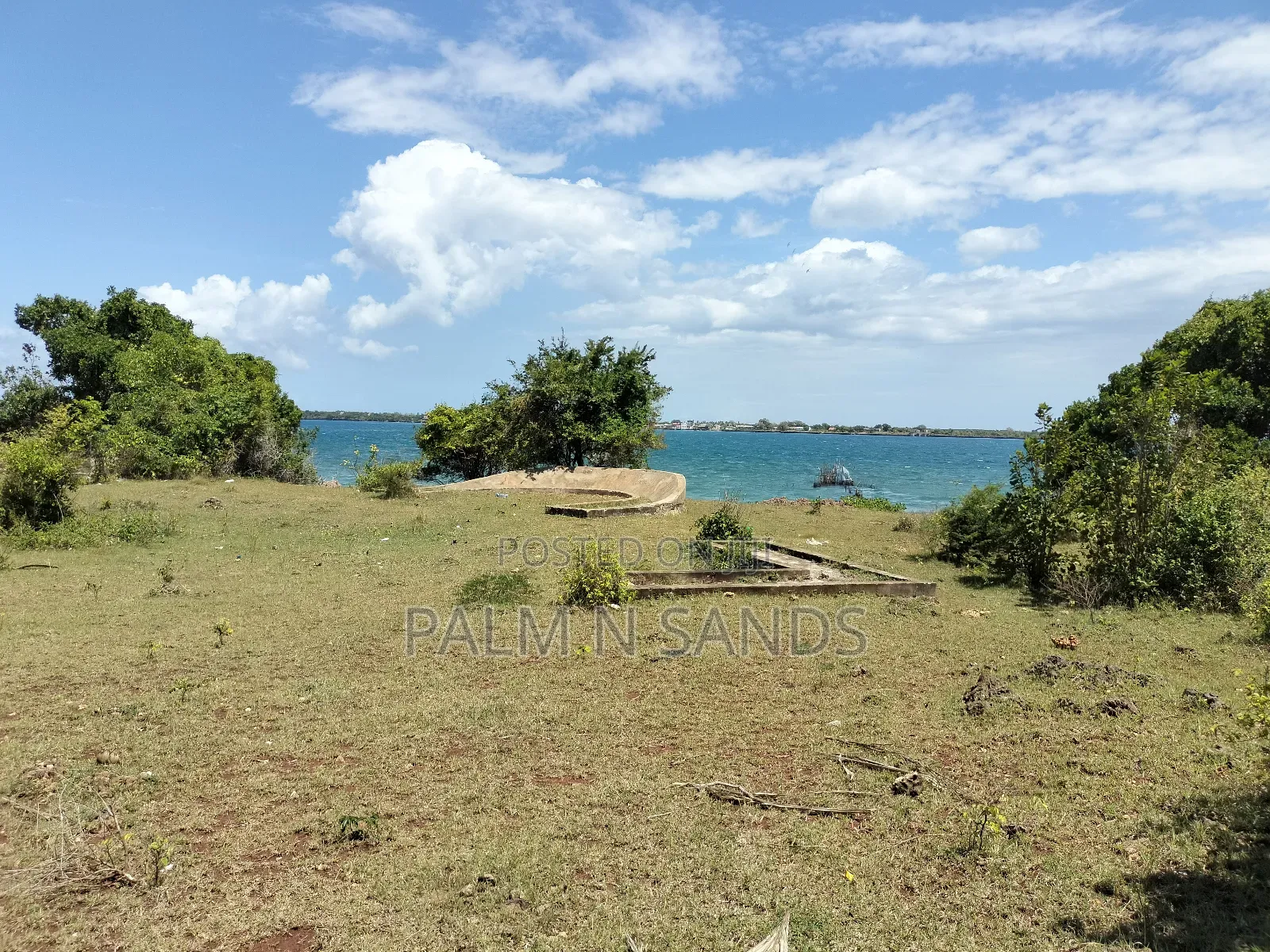 Shimoni First Row Beach Property on the Market in Pongwe/Kikoneni